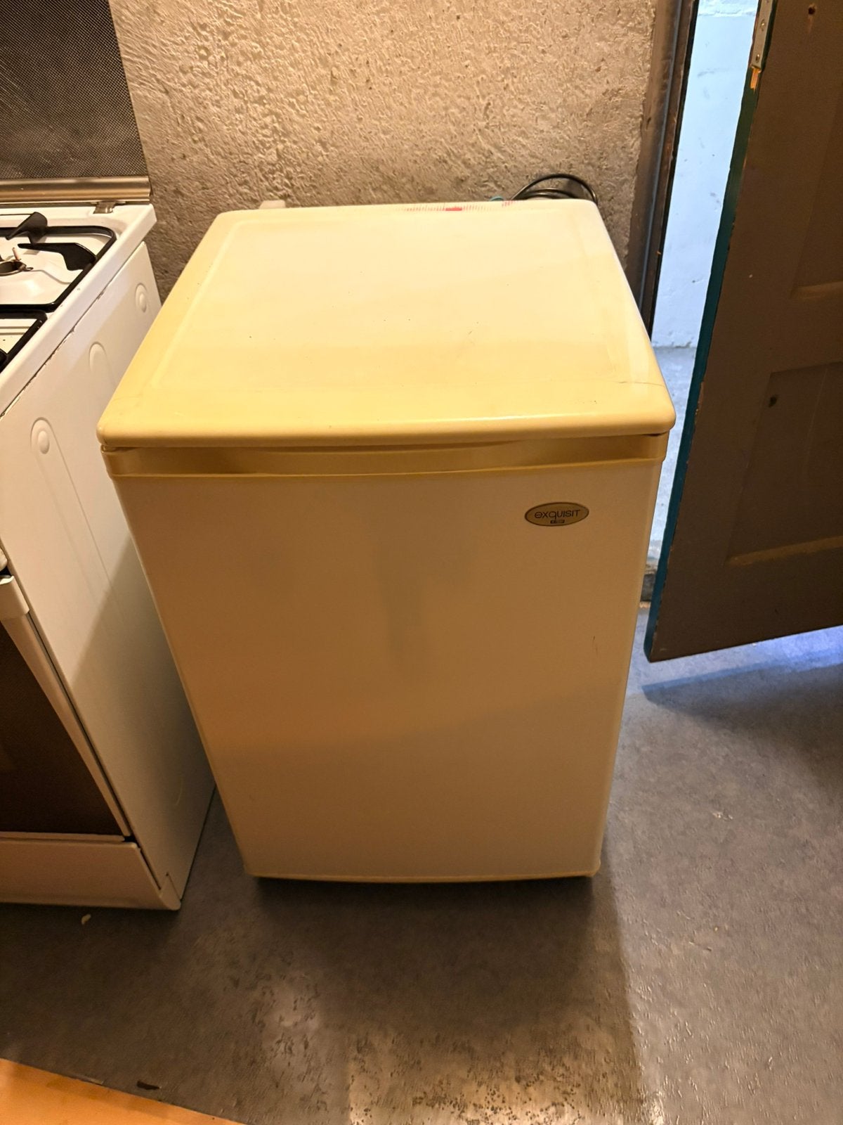 Koelkast moedertafel!, Ophalen, Zonder vriesvak, 160 cm of meer, Minder dan 75 liter