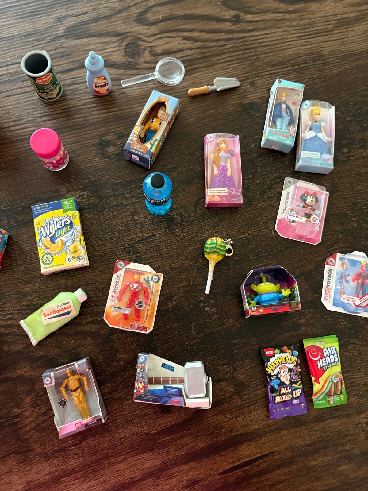 Miniverse Minibrand Mini Disney figuren en meer, Ophalen of Verzenden, Zo goed als nieuw