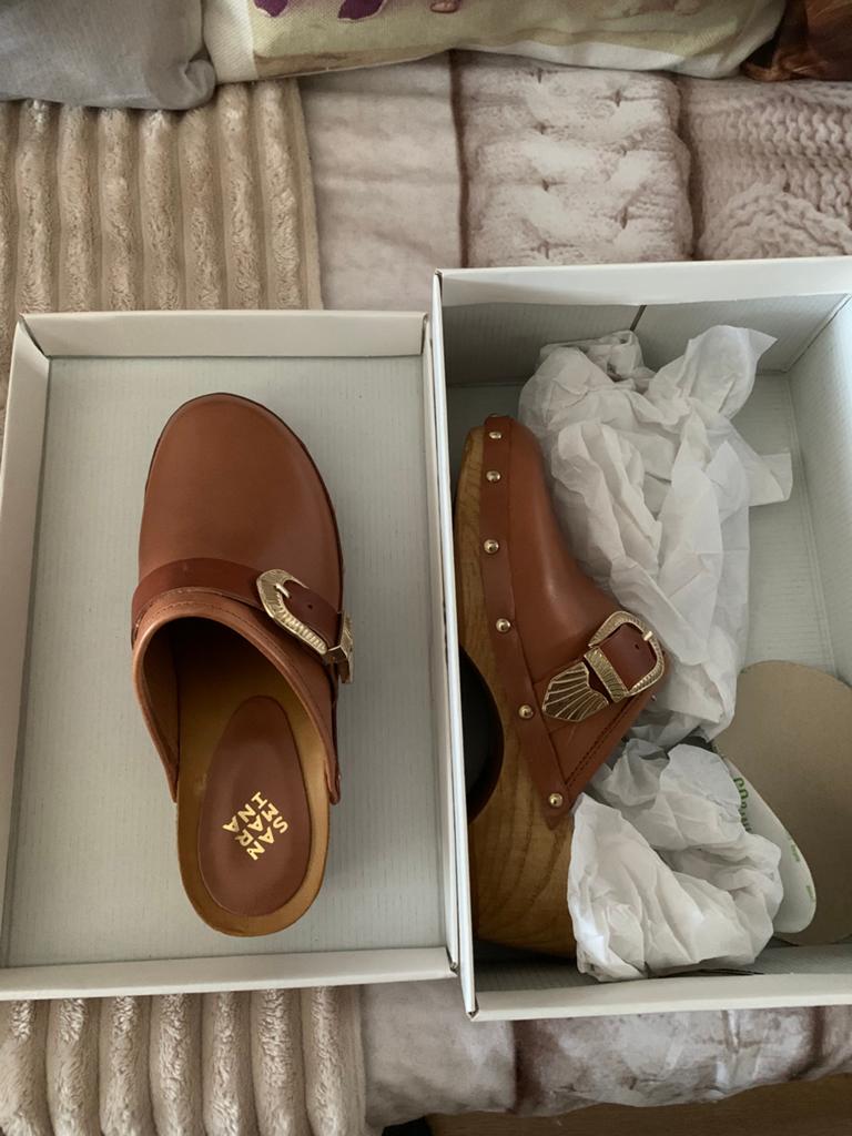 Dames klompen leer  camel, Kleding | Dames, Schoenen, Ophalen of Verzenden, Zo goed als nieuw, Bruin