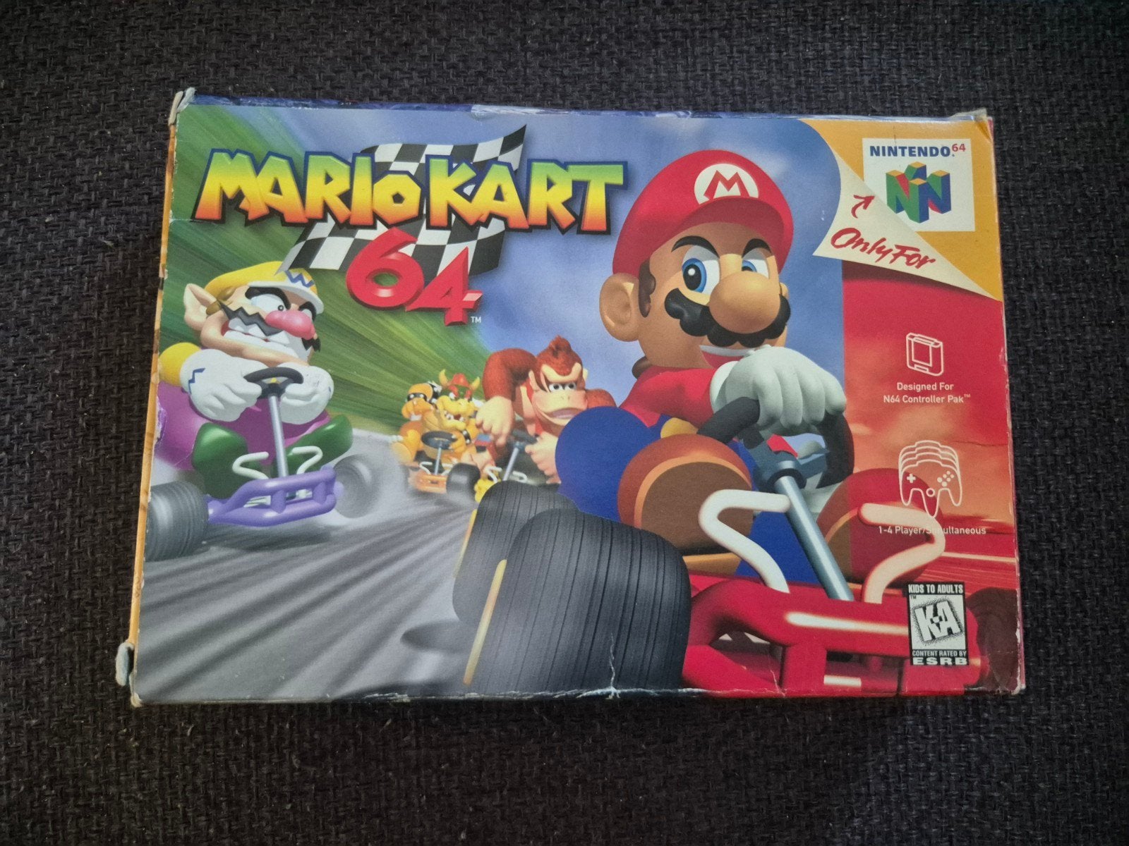Mario Kart 64 (N64) - Compleet met doos en boekjes, Racen en Vliegen, Eén computer, Ophalen of Verzenden, Zo goed als nieuw