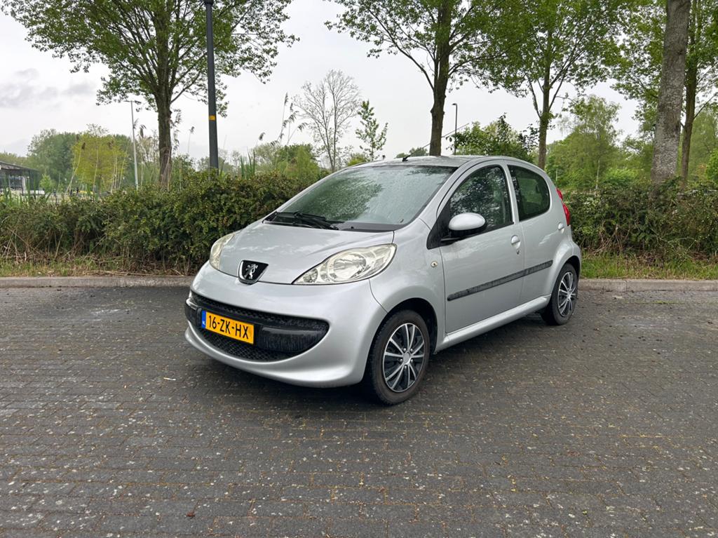 Peugeot 107 1.0-12V XS, Auto's, Handgeschakeld, Particulier, Zilver of Grijs, Te koop