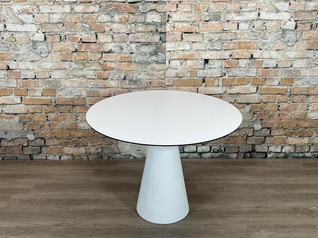 Andreu World Reverse Occasional wit bij TheReSales, Ophalen, Kunststof, 50 tot 100 cm, 100 tot 150 cm