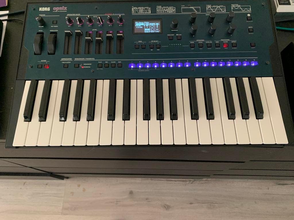 Korg Opsix - Koop / Ruil, Muziek en Instrumenten, Synthesizers, Ophalen, Zo goed als nieuw, 61 toetsen, Korg