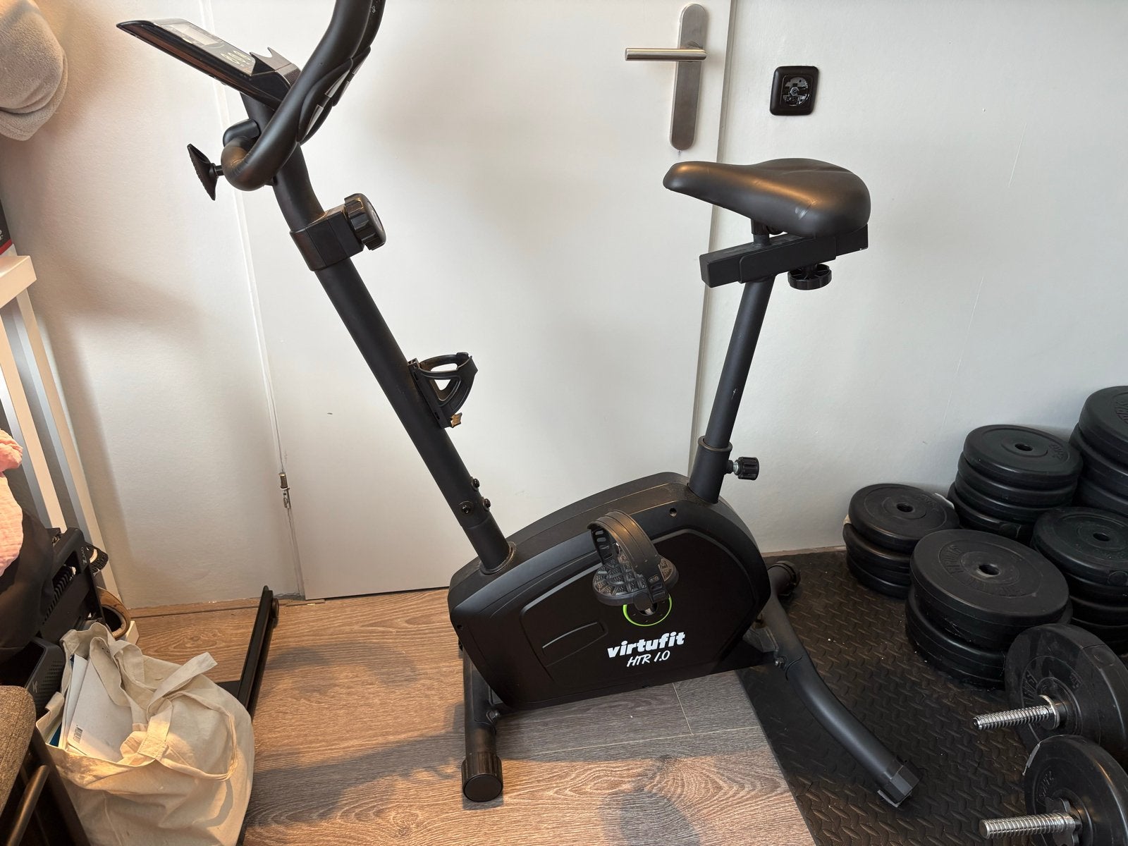 VirtuFit HTR 1.0 Hometrainer met hartslagmeter, Ophalen, Gebruikt, Metaal, Benen