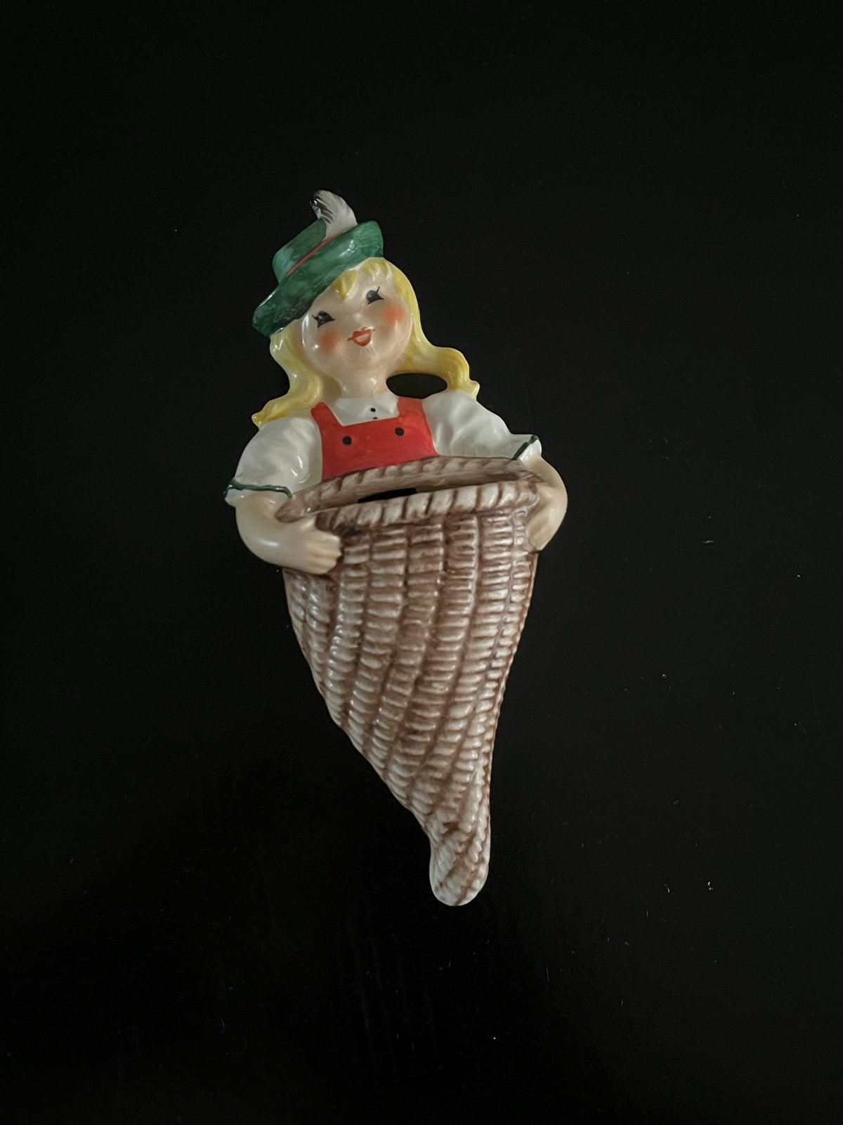 Vintage Goebel keramische wandvaasje meisje met mandje, Ophalen of Verzenden, Gebruikt