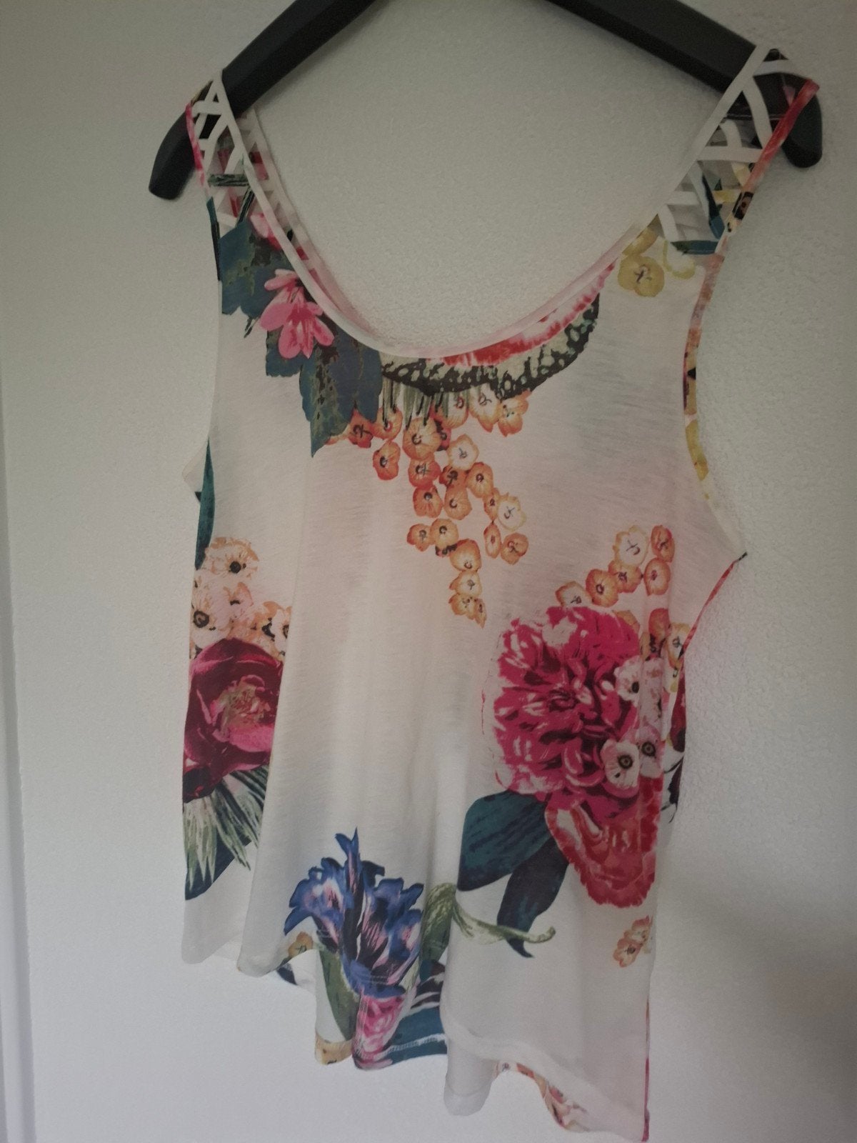Vrolijke H&M top met opengewerkte schouderbanden, maat S, H&M, Ophalen of Verzenden