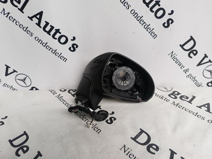 Buitenspiegel rechts van een Mercedes GLC-Klasse, Gebruikt, -, Ophalen of Verzenden, -