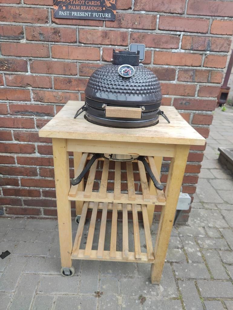 Mini Kamado BBQ met aangepaste IKEA BEKVÄM trolley, Ophalen, Zo goed als nieuw