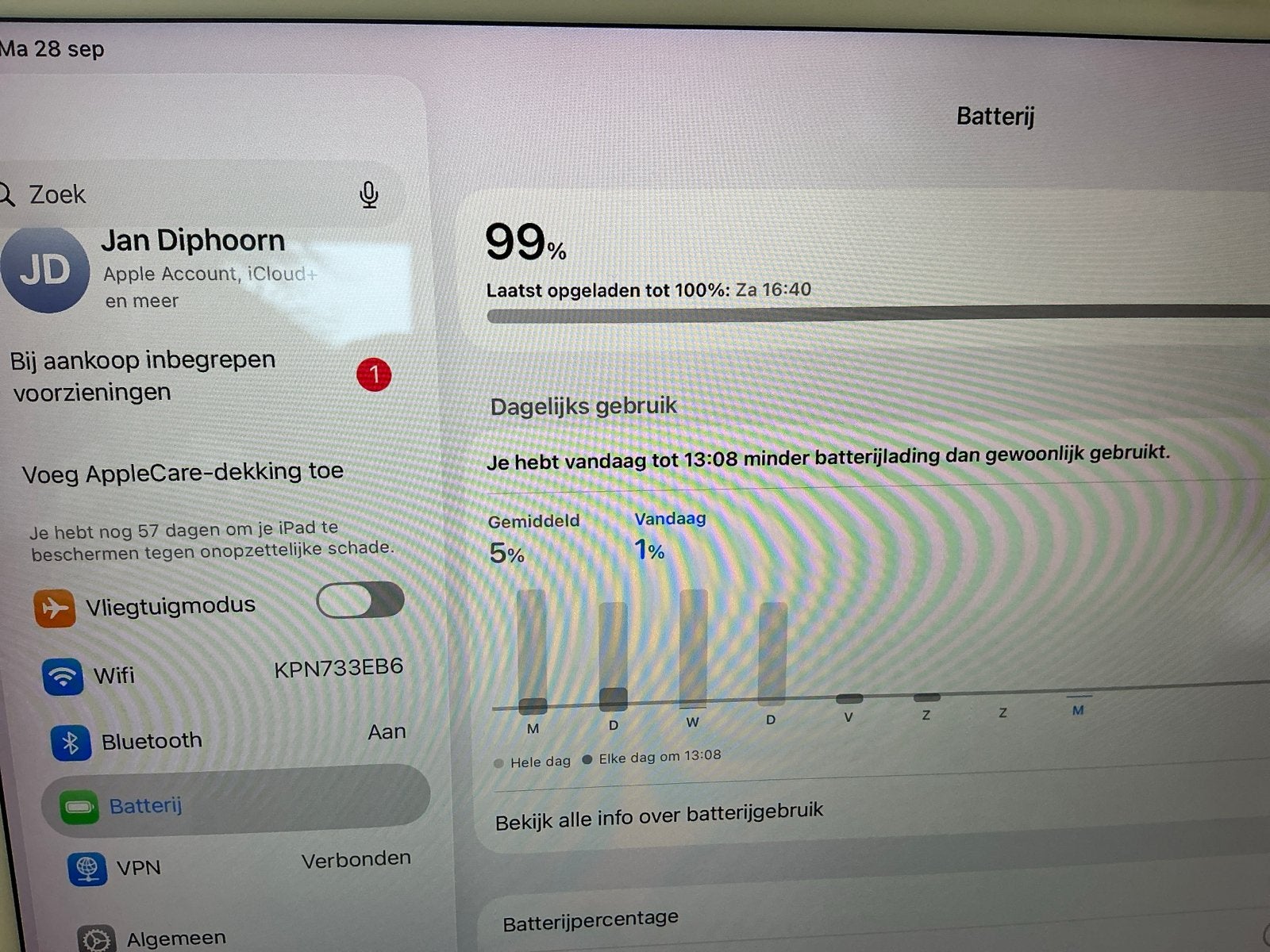 Foto 4 van Apple iPad Air (3e generatie) 64GB Wi-Fi met toetsenbord