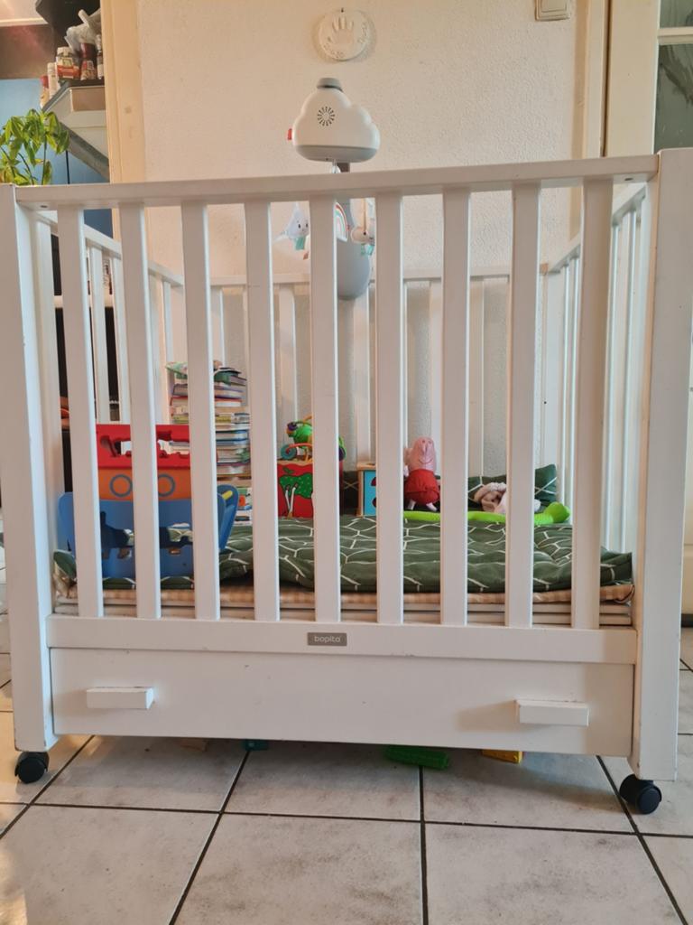 Bopita baby box op wielen met lade, Ophalen, Gebruikt, In hoogte verstelbaar
