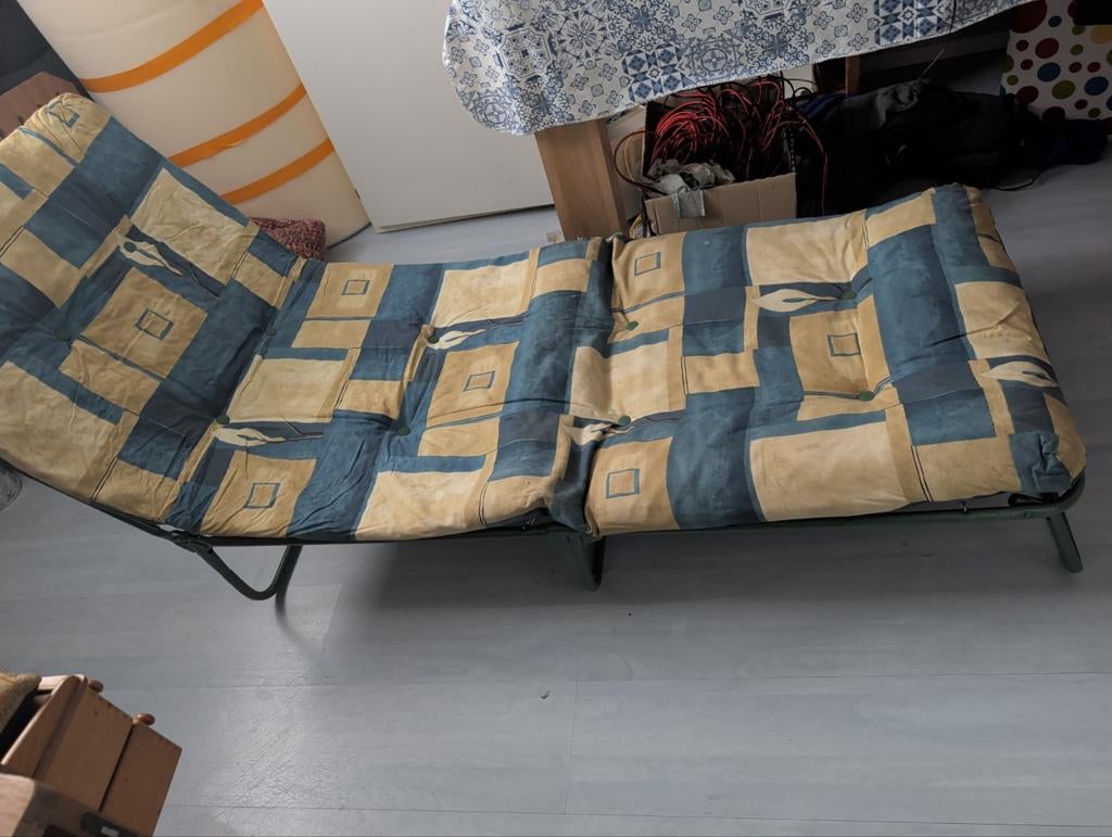 Trestch bed of logeerbed, Tuin en Terras, Tuinmeubel-accessoires, Ophalen of Verzenden