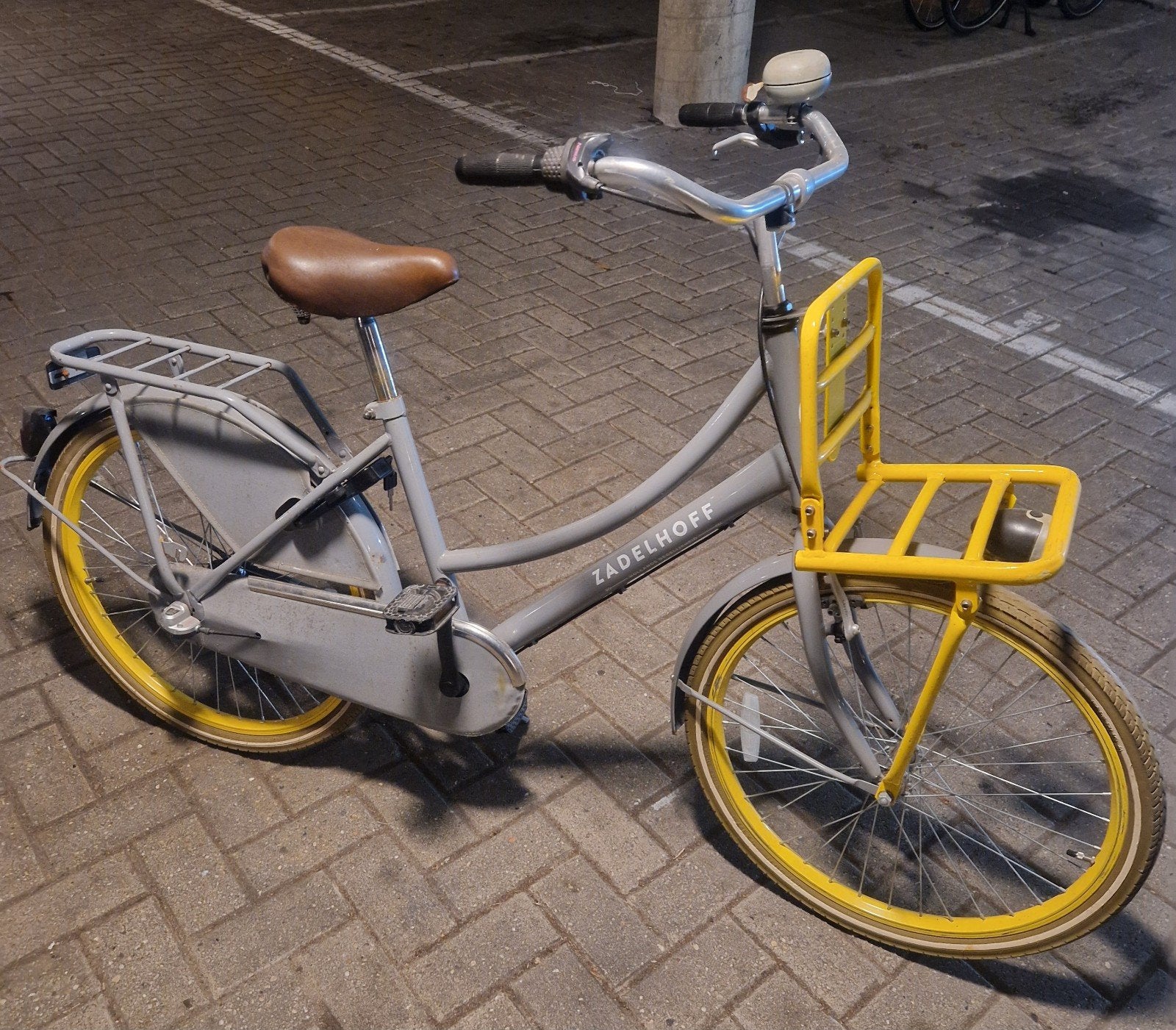Zadelhoff meisjesfiets 24inch in prima staat, Ophalen, Zo goed als nieuw, 24 inch
