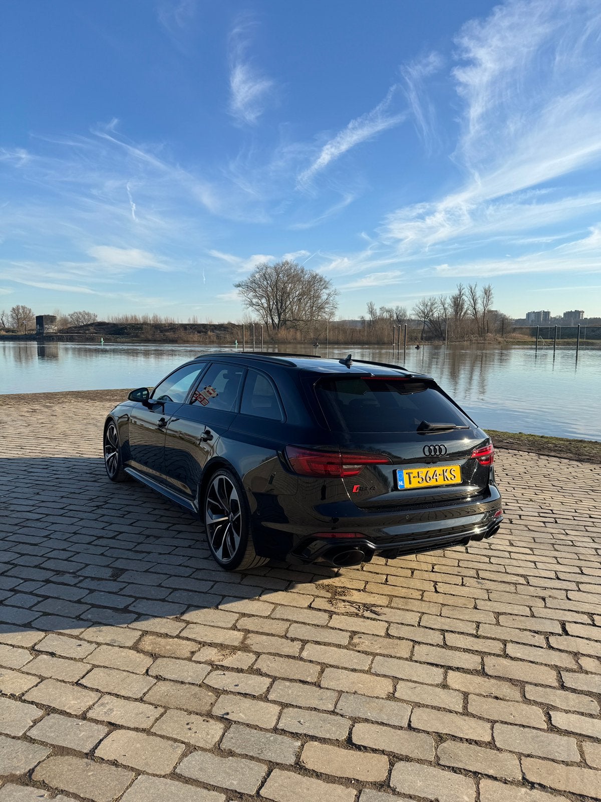 Foto 6 van Audi RS4 Avant 2.9 TFSI quattro Pano|HuD|RS Seat|B&O
