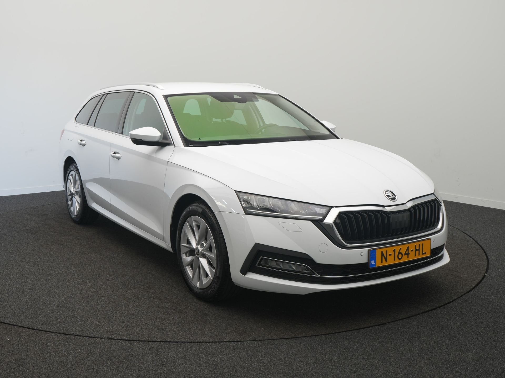 Skoda Octavia Combi 1.0 e-TSI Business Edition Plus - RIJKLA, Auto's, Skoda, 12 maanden, Stof, Overige brandstoffen, 3 cilinders