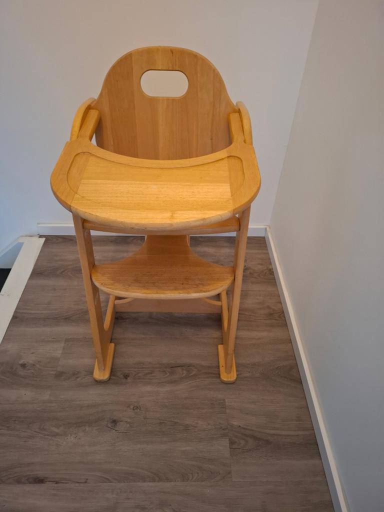 Houten meegroei kinderstoel, Kinderen en Baby's, Kinderstoelen, Ophalen, Gebruikt, Meegroeistoel, Gordel(s)