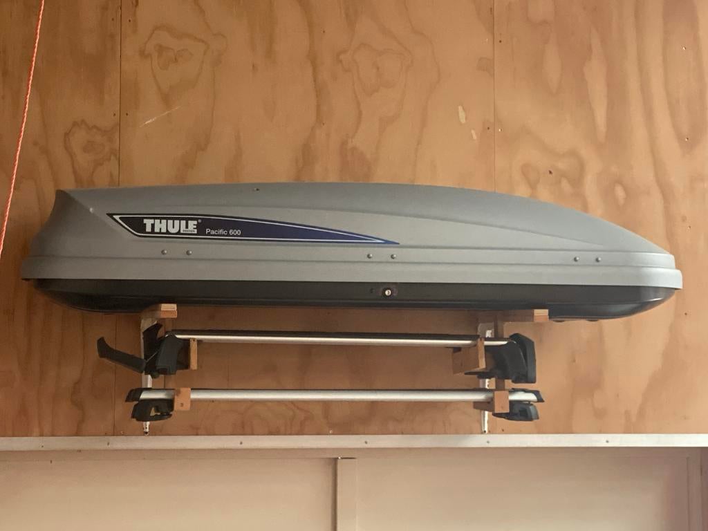 Thule Pacific 600 Dakkoffer 340 liter, Auto diversen, Ophalen, Gebruikt