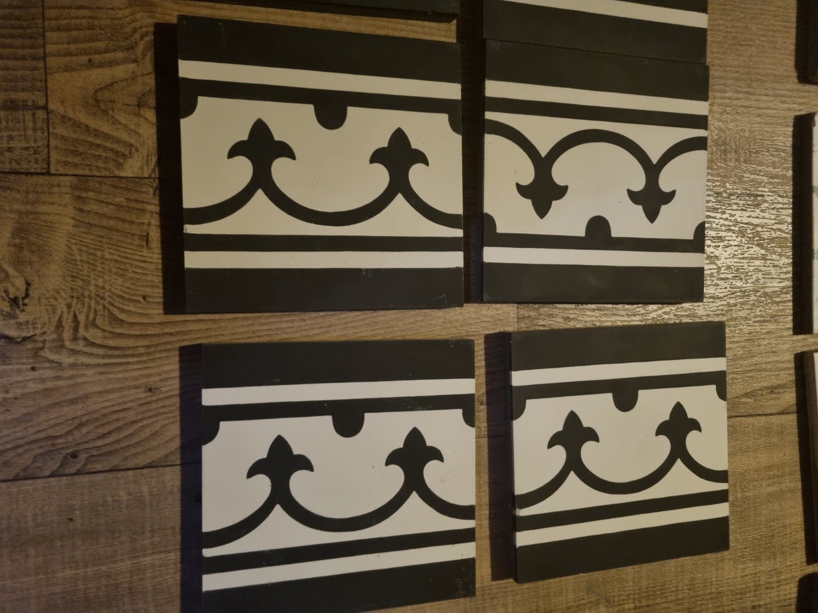 18 stuks portugese band cementtegels 20 x 20 x1,6, Ophalen, Keramiek, Minder dan 5 m², Vloertegels