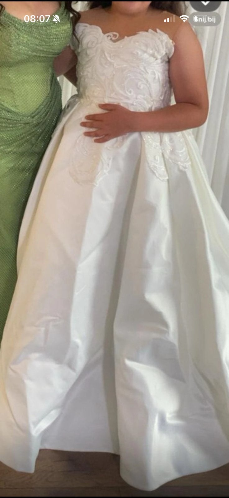 Elegante Witte Meisjes Lange Jurk met Borduurwerk, Ophalen of Verzenden, Zo goed als nieuw, Meisje