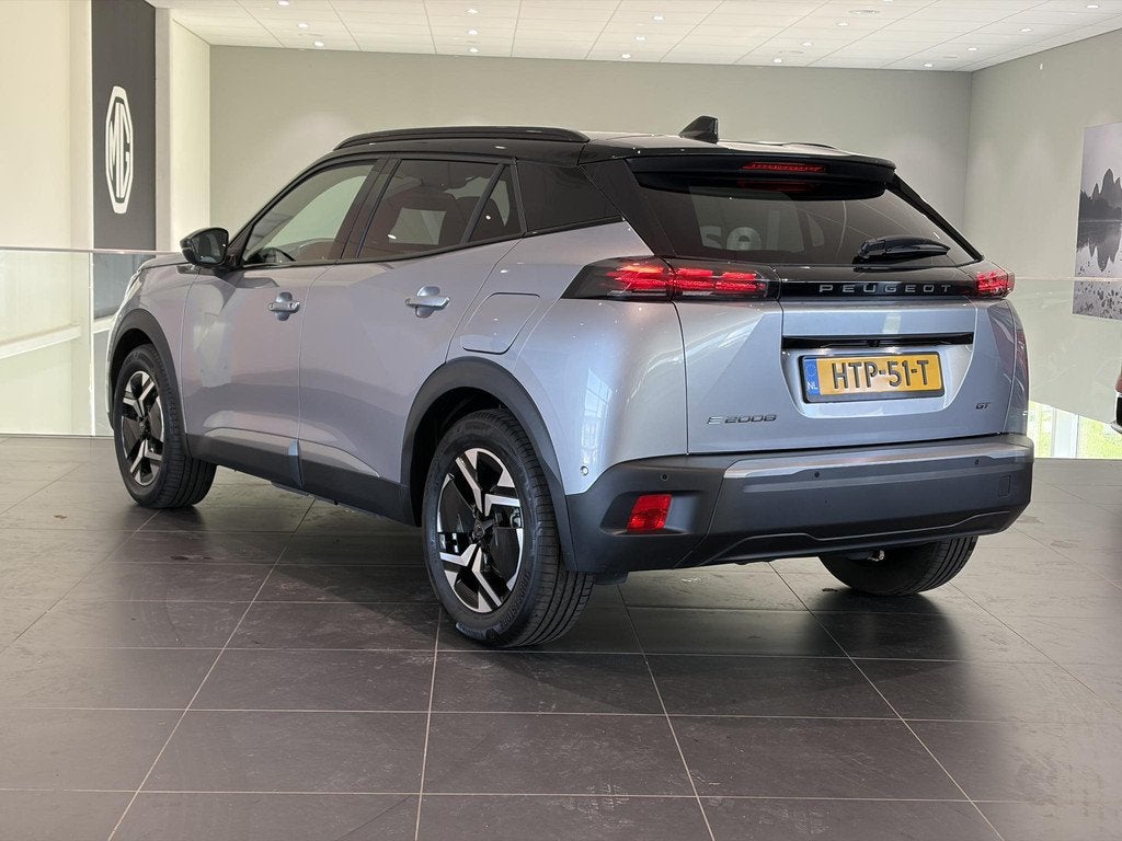 Peugeot e-2008 EV GT Avantage 54 kWh SoH 96% | Automaat | Cl, Auto's, Peugeot, 12 maanden, Gebruikt, 156 pk, Origineel Nederlands