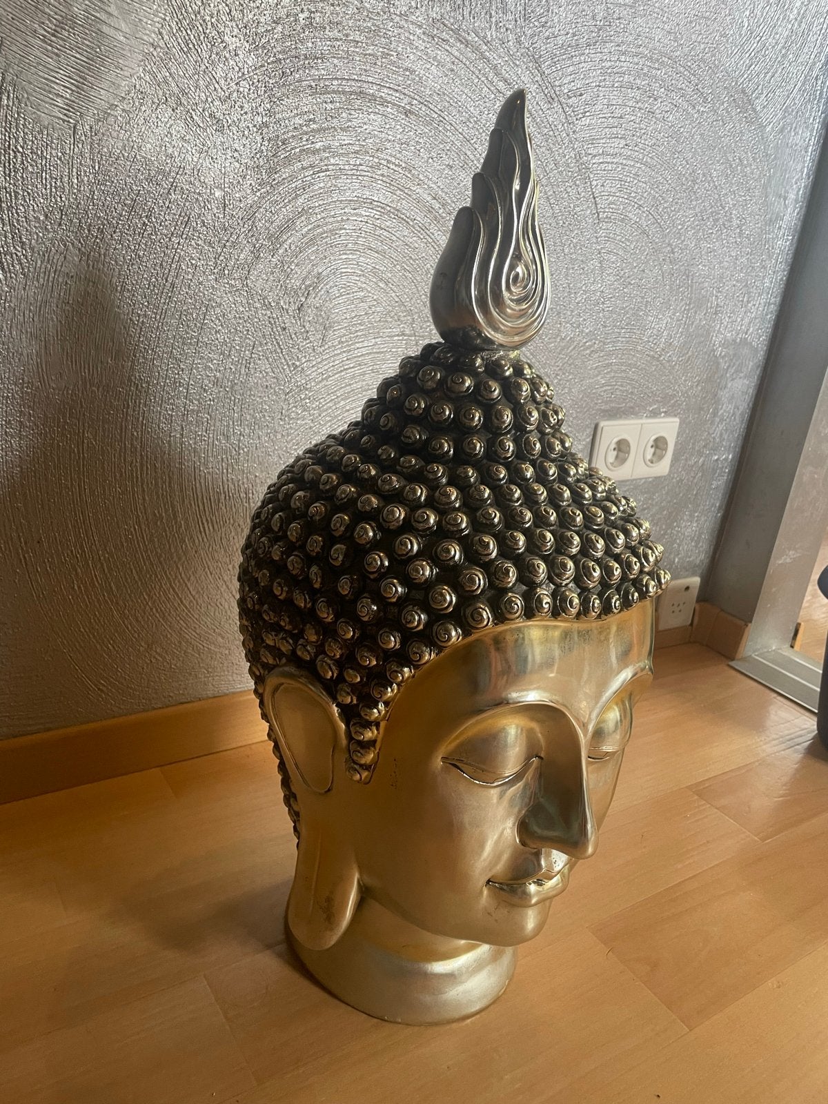 Gouden Boeddha Hoofd - Groot Decoratief Beeld, Huis en Inrichting, Woonaccessoires | Boeddhabeelden, Ophalen, Zo goed als nieuw