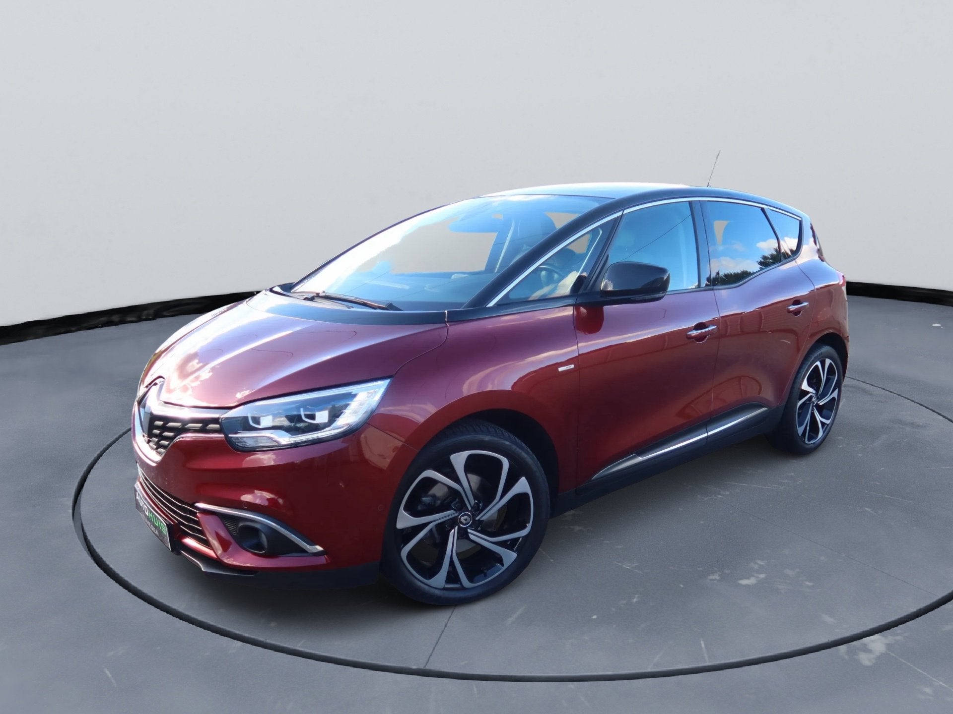 Renault Scénic 1.3 TCe Bose Automaat Lm velgen Navigatiesys, Auto's, Stof, Gebruikt, Zwart, 4 cilinders