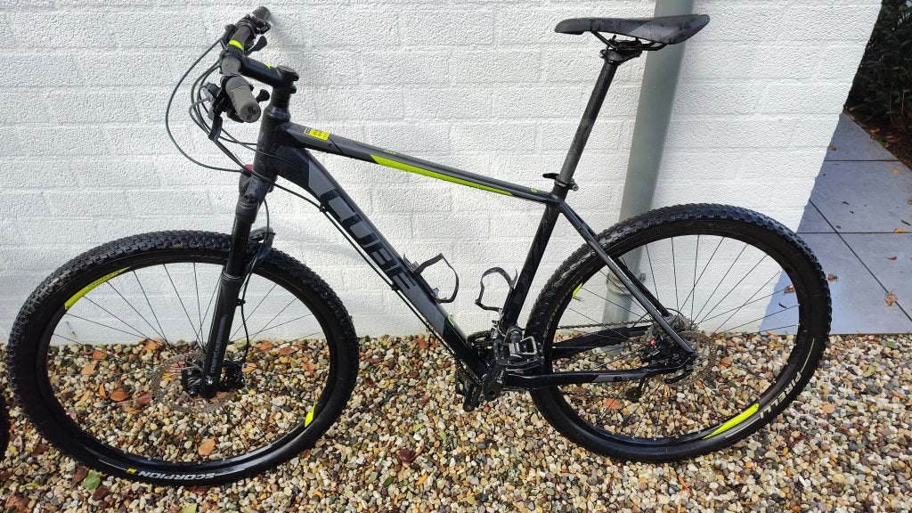 CUBE ACID 2017 29" frame 21" 3x10 versn dealer onderhouden, Gebruikt, Hardtail, Heren, Schijfrem