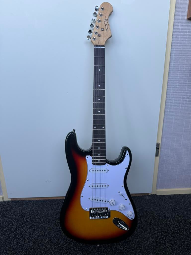 Gitaar, Met versterker, Zo goed als nieuw, Solid body, Ophalen