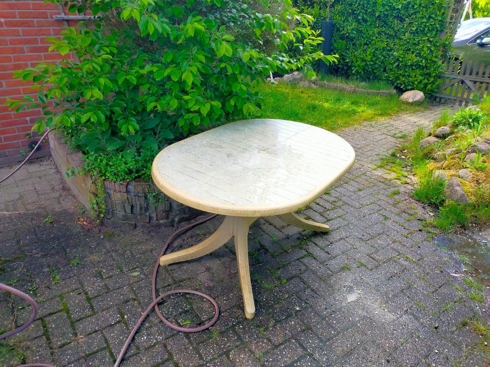 Ovale tuintafel kunststof, gratis ophalen, Ophalen, Gebruikt, Ovaal, Kunststof