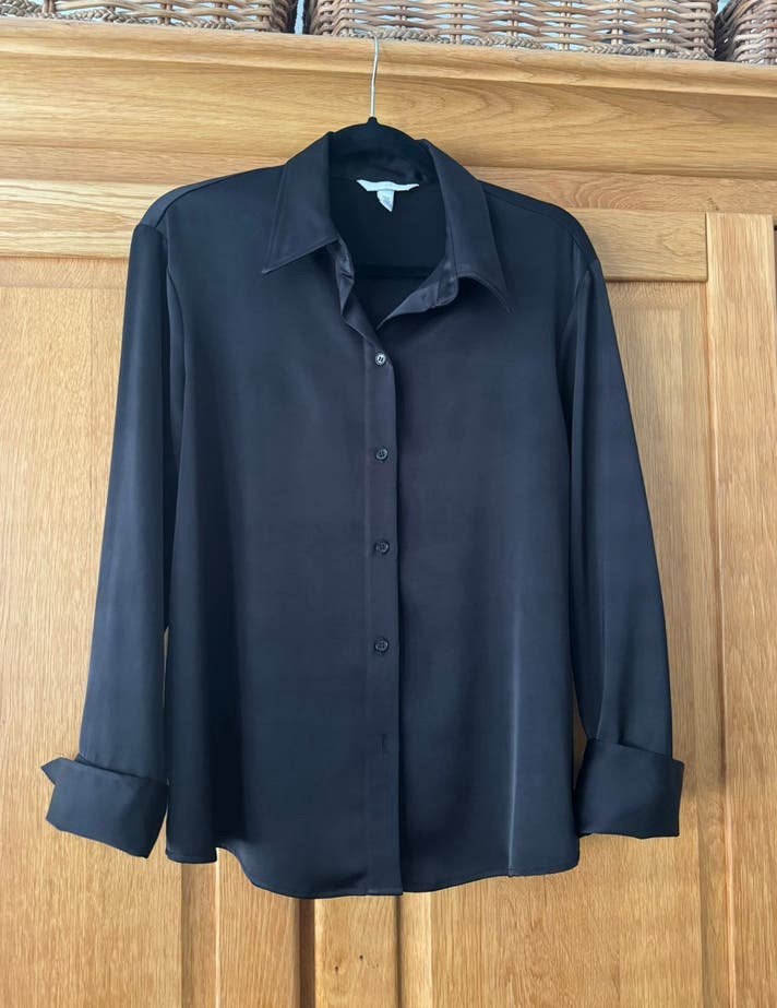 Dames blouse satijn zwart | maat M, Kleding | Dames, Ophalen of Verzenden, Zo goed als nieuw, Maat 38/40 (M), Zwart