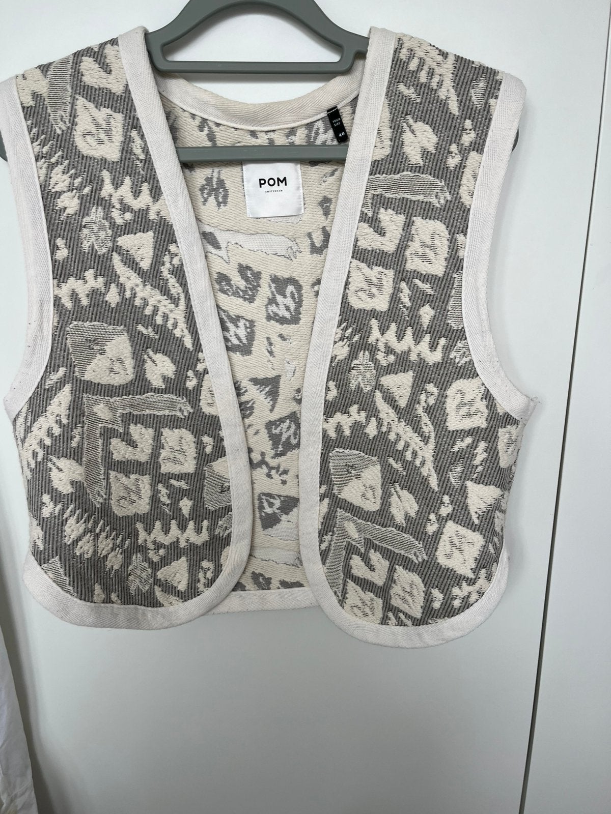 POM gilet maat 40 Als nieuw !, Kleding | Dames, Ophalen of Verzenden, Zo goed als nieuw, Maat 38/40 (M), Zwart