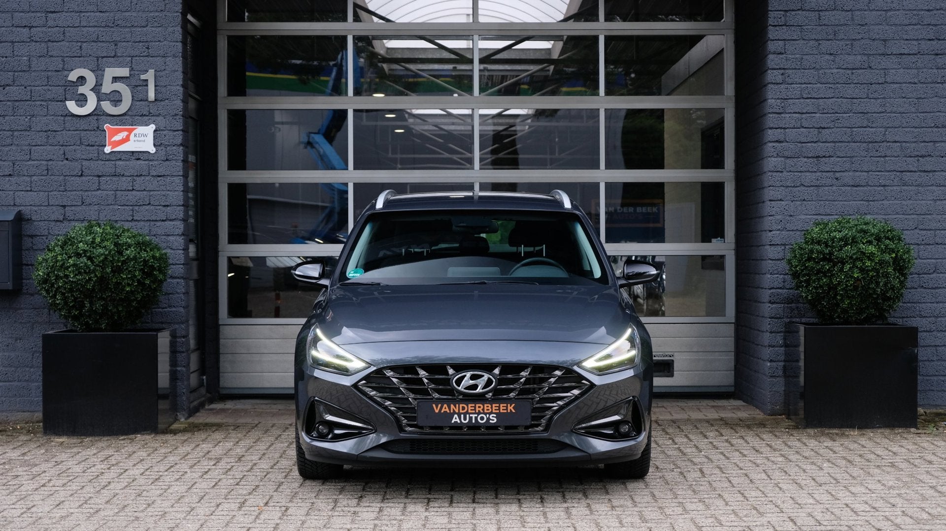 Hyundai I30 Wagon 1.0 T-GDi MHEV Edition 30+ Carplay | Camer, Auto's, Dealer onderhouden, Stof, Gebruikt, Zwart