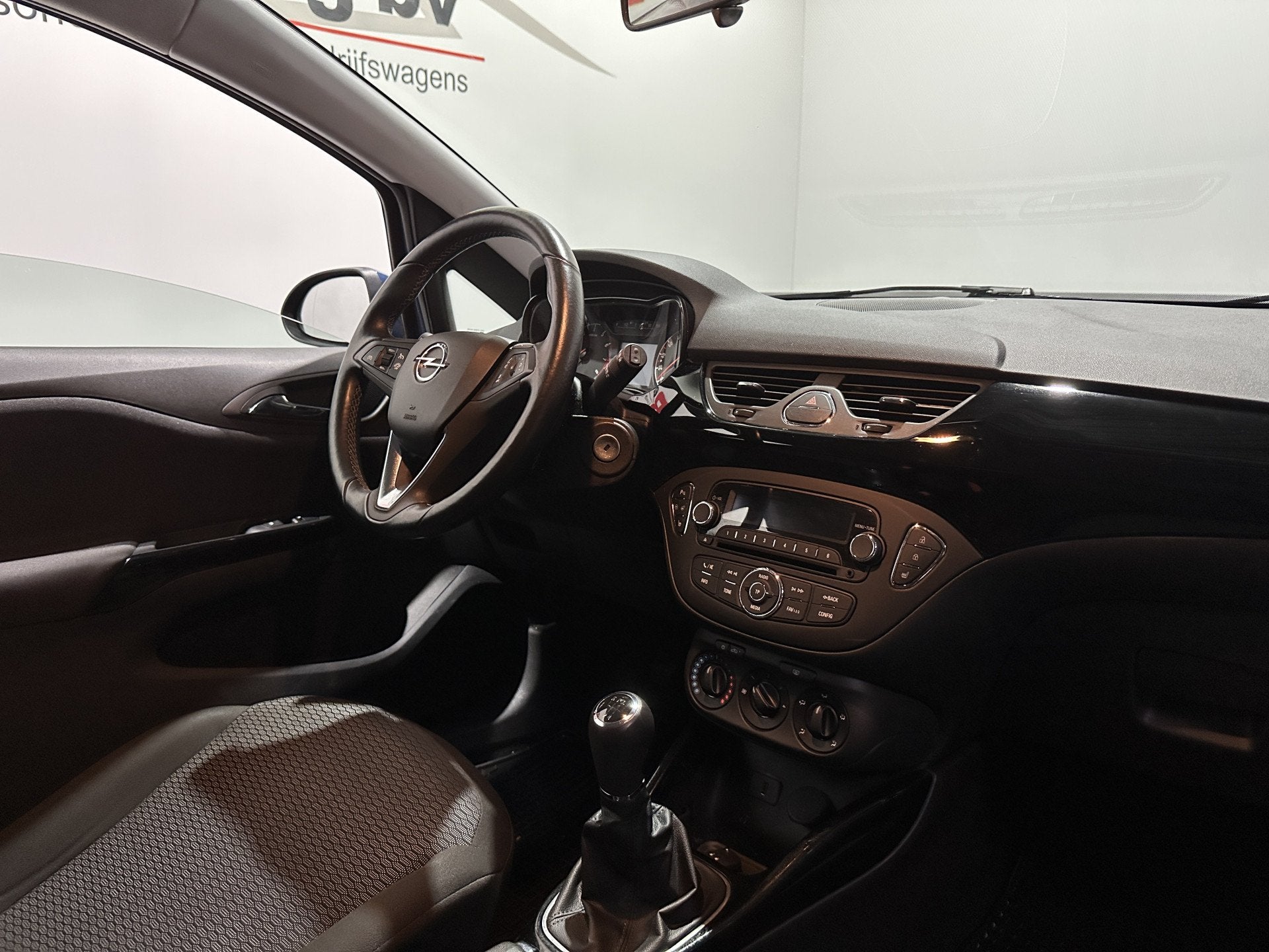 Opel Corsa 1.4 Edition - Cruise / Bluetooth / Stoel+stuur ve, Auto's, Voorwielaandrijving, Gebruikt, Blauw, Bedrijf
