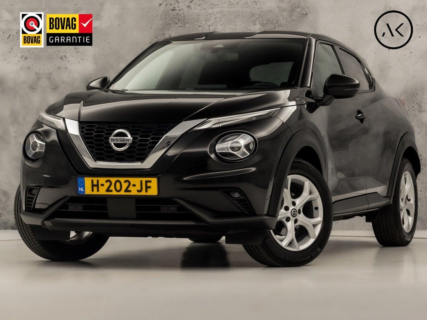 Nissan Juke 1.0 DIG-T N-Connecta Black Sport (APPLE CARPLAY,, Auto's, Nissan, Voorwielaandrijving, 12 maanden, Stof, Zwart