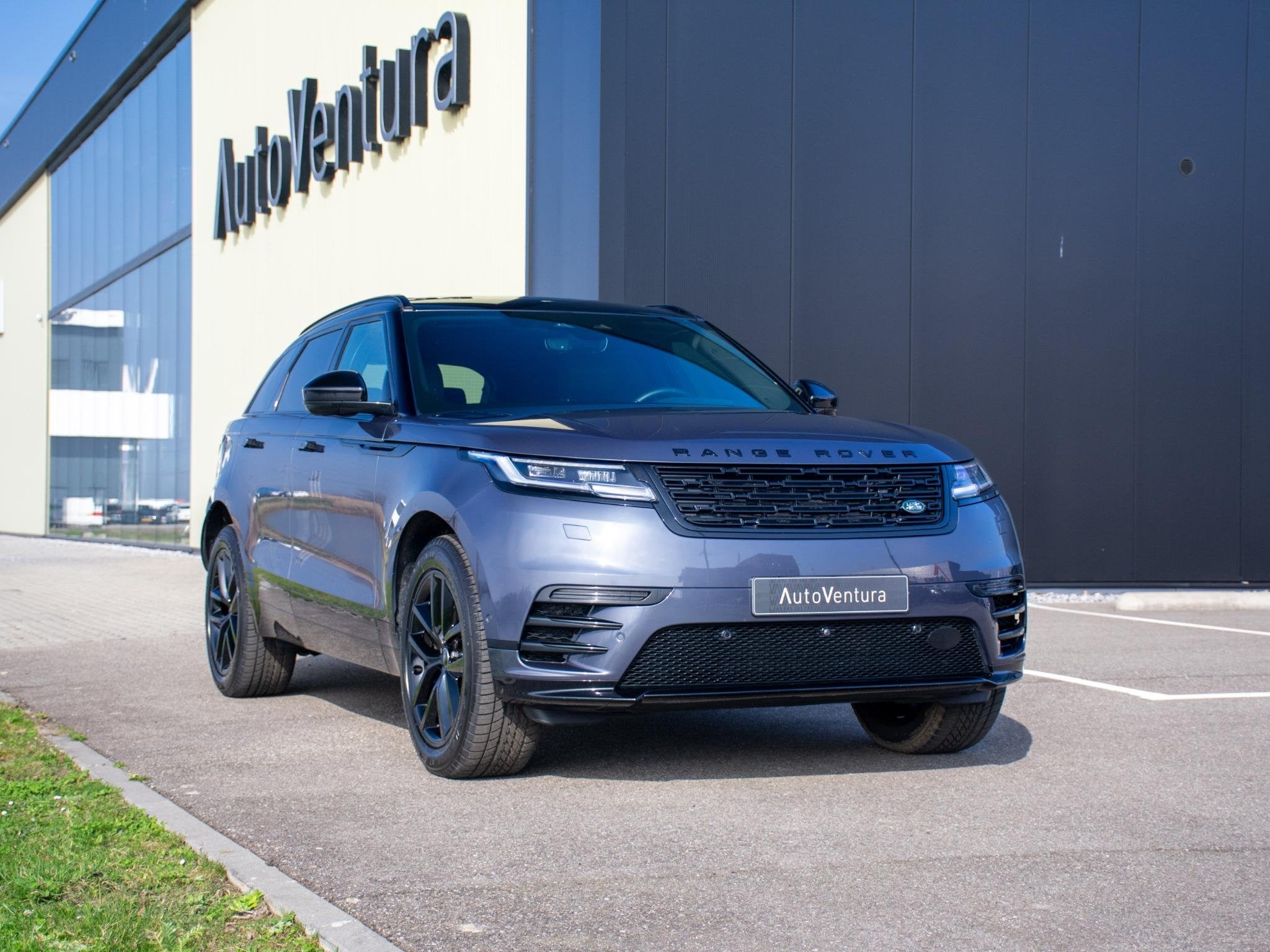 Land rover Range Rover Velar 2.0 P400e AWD Dynamic SE PHEV |, Auto's, 404 pk, Gebruikt, 4 cilinders, 2000 kg