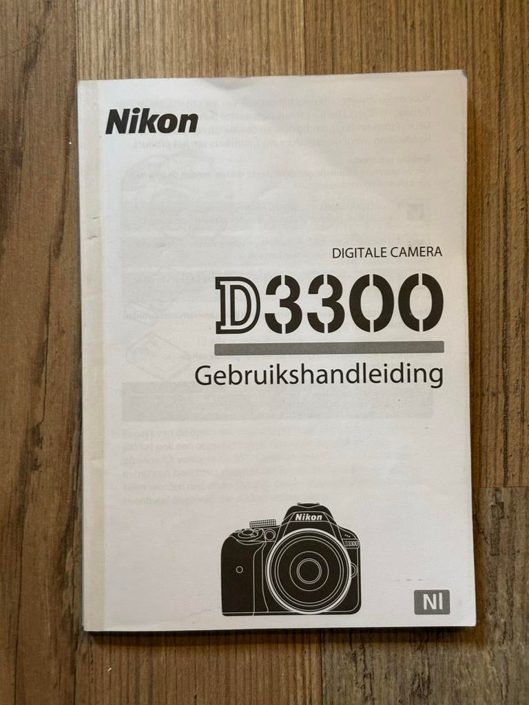 Nikon D3300 Gebruikshandleiding nederlandstalig, Ophalen of Verzenden, Zo goed als nieuw, Techniek