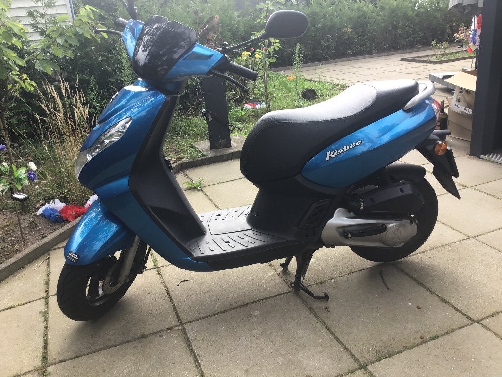 Kisbee scooter, Overige modellen, Maximaal 45 km/u, Ophalen of Verzenden, Zo goed als nieuw