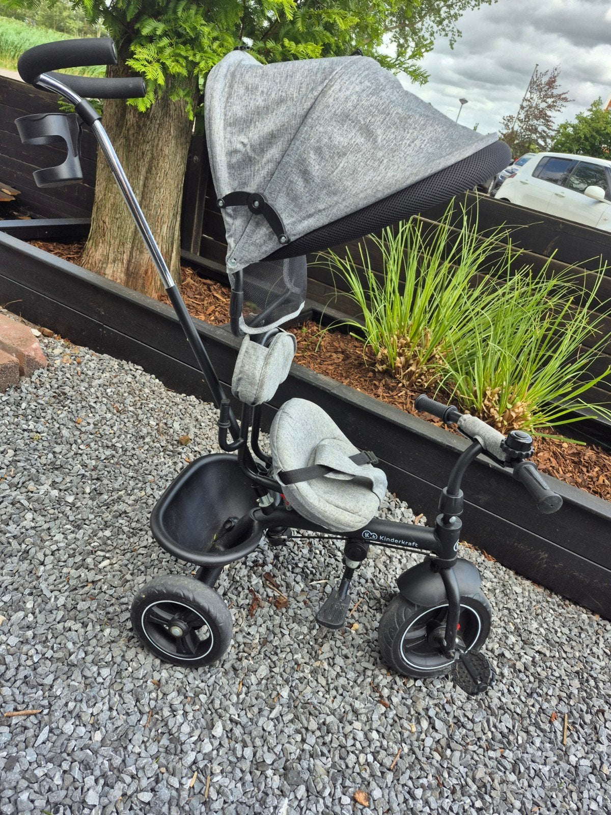 Kinderkraft driewieler met duwstang en zonnekap, Fietsen en Brommers, Ophalen, Verstelbare zitting, Zo goed als nieuw, Velgrem