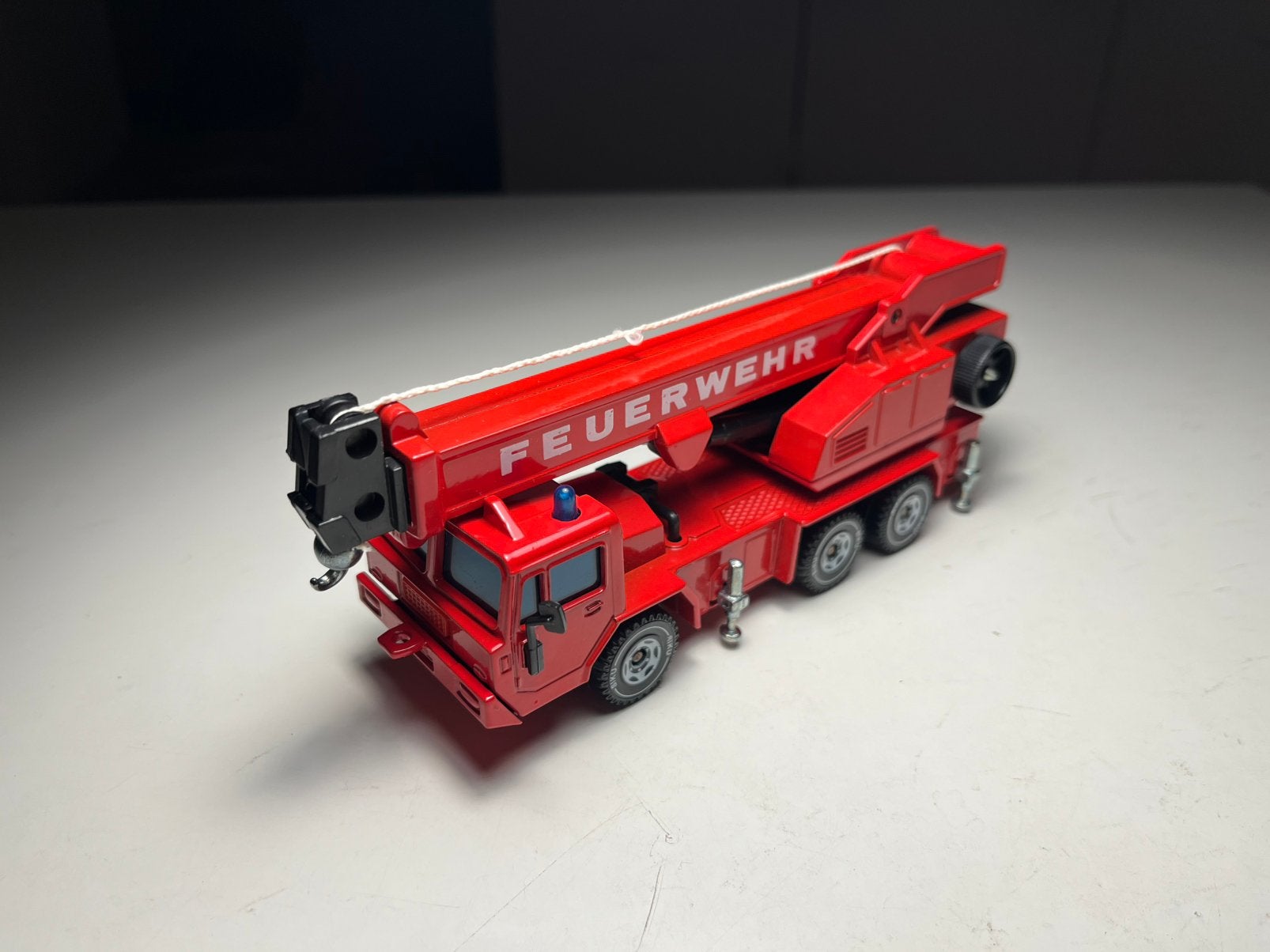 Siku - Faun KF Feuerwehr - Schaal 1:50, Hobby en Vrije tijd, Ophalen of Verzenden, Zo goed als nieuw, Bus of Vrachtwagen, SIKU