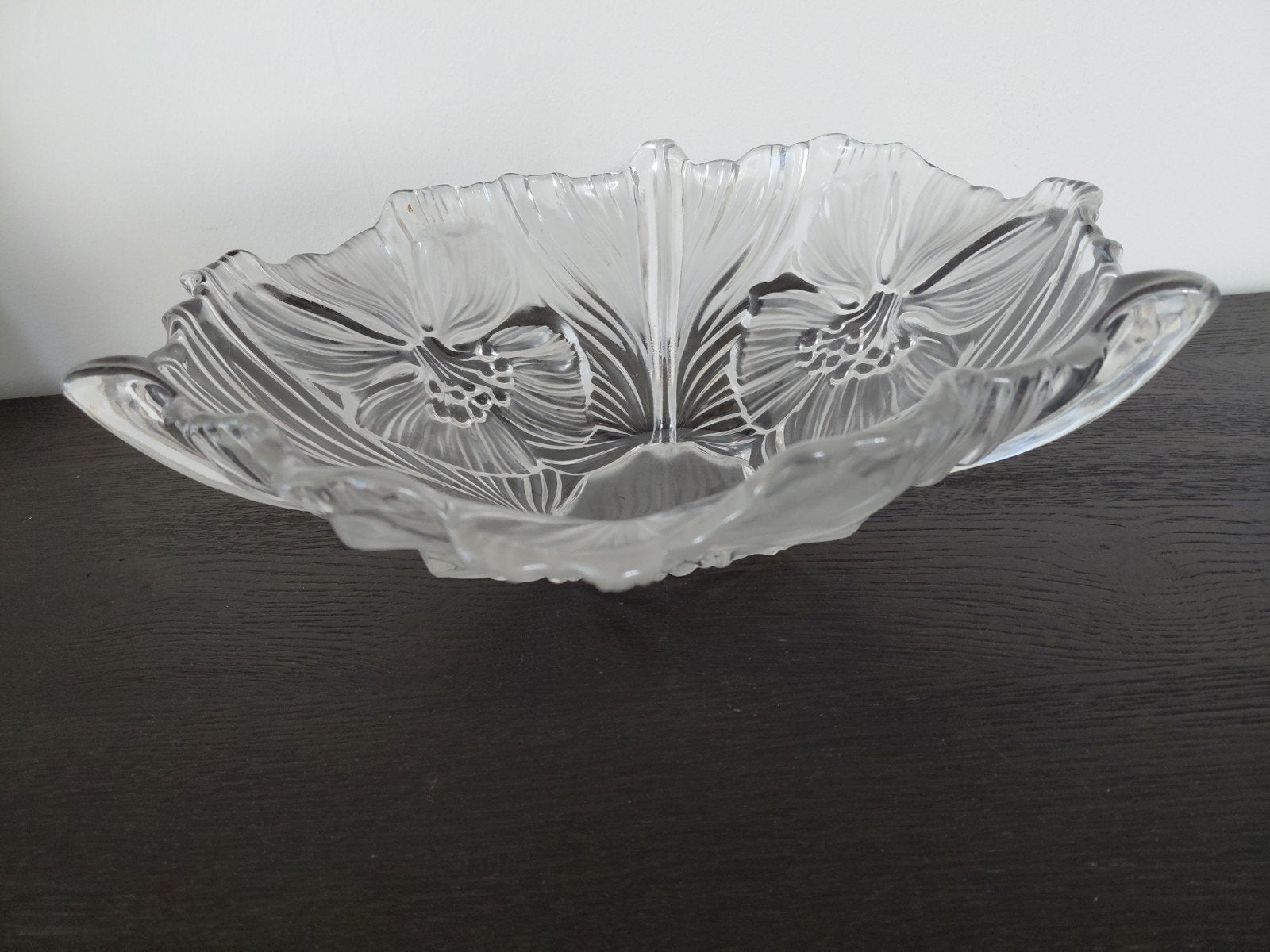 Glazen fruitschaal met bloemmotief - 34 cm doorsnee, Antiek en Kunst, Ophalen