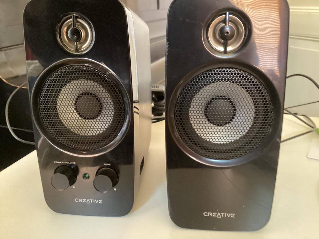 Creative Inspire T10 multi media speaker system, Computers en Software, Pc speakers, Ophalen of Verzenden, Gebruikt