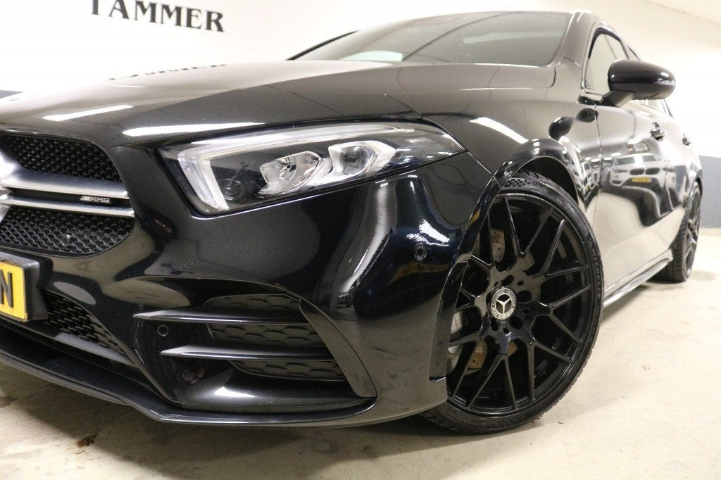 Mercedes-benz A-KLASSE A35 AMG 4MATIC Advantage Pano-HUD-Lee, Auto's, Automaat, Gebruikt, 4 cilinders, 2000 kg