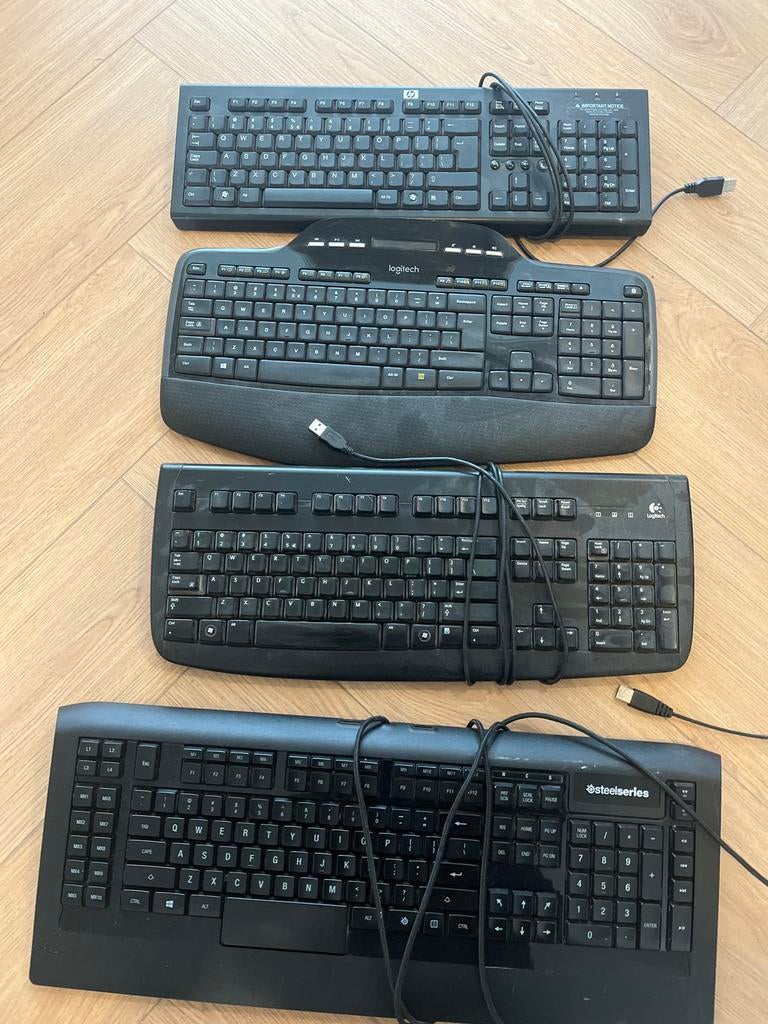 Moet snel weg! Verschillende toetsenborden (HP Logitech etc), Computers en Software, Gebruikt, Verschillend, Qwerty, Multimediatoetsen