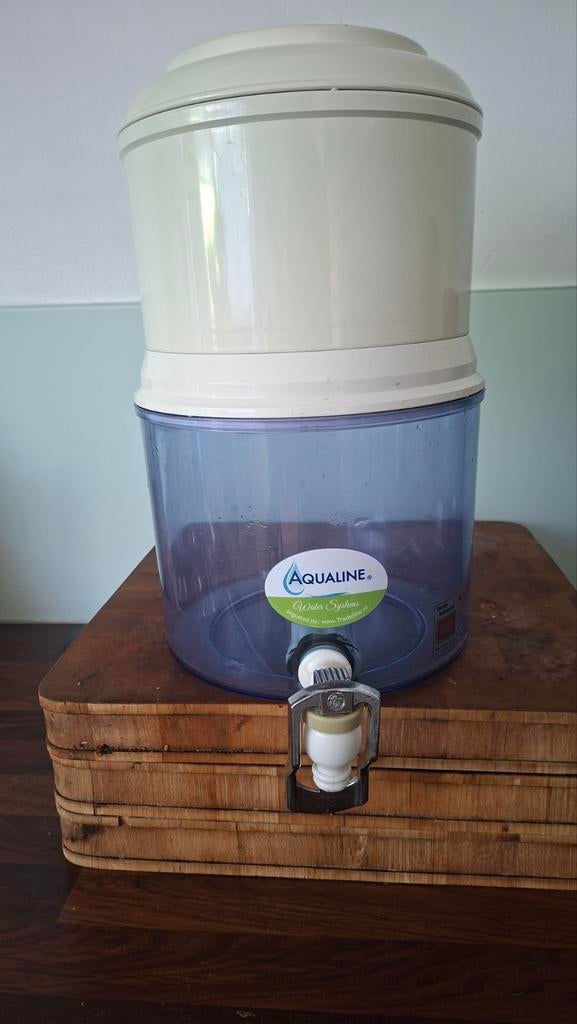 Aqualine waterfilter 5 liter (mist onderkant), Ophalen, Niet werkend