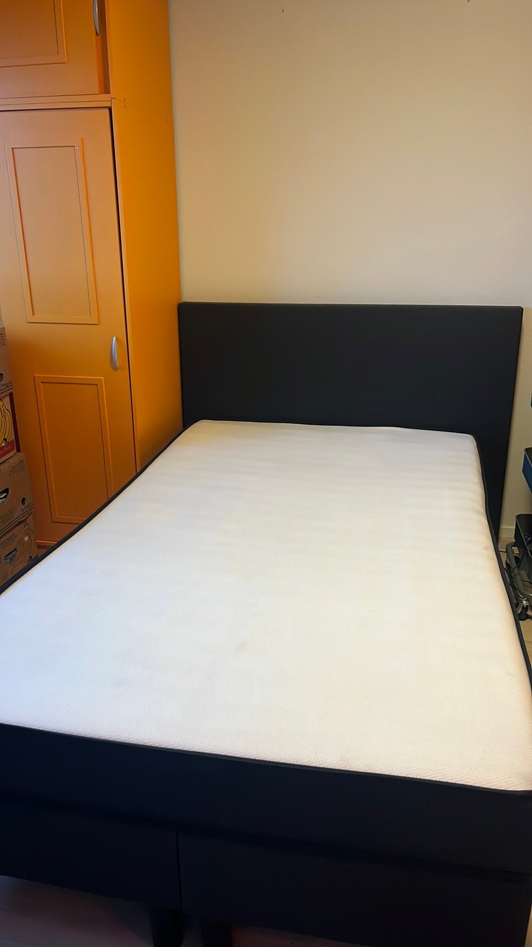 Donkergrijs bed 120x200, Ophalen, Gebruikt, Twijfelaar, 120 cm