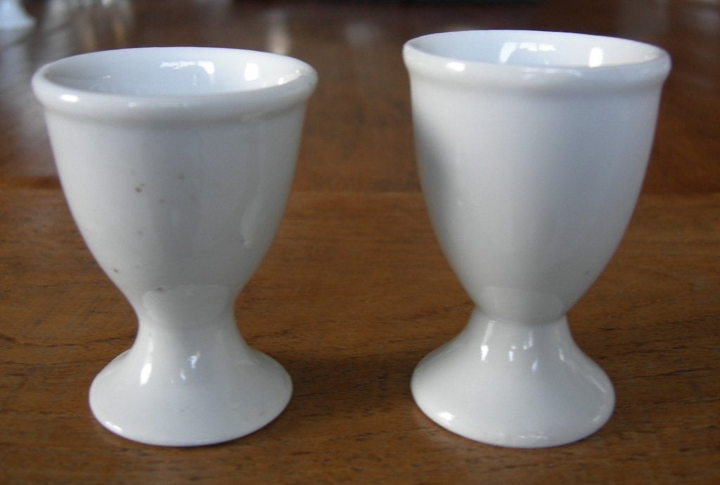 Antieke / Vintage eierdopjes 2 verschillende. Kleine eieren., Antiek en Kunst, Ophalen of Verzenden