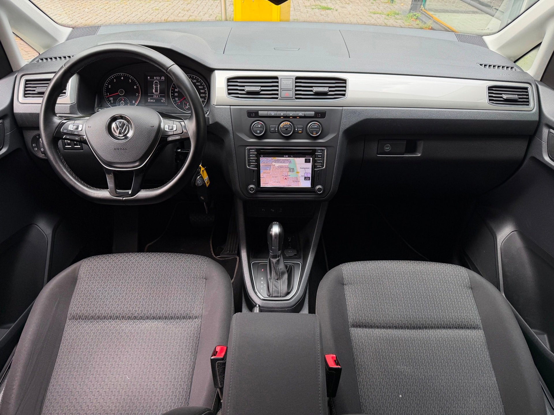 Volkswagen Caddy Maxi 1.4 TSI Generation Four 7p DSG ACC Cam, Auto's, Volkswagen, Gebruikt, Zwart, 4 cilinders, 7 stoelen