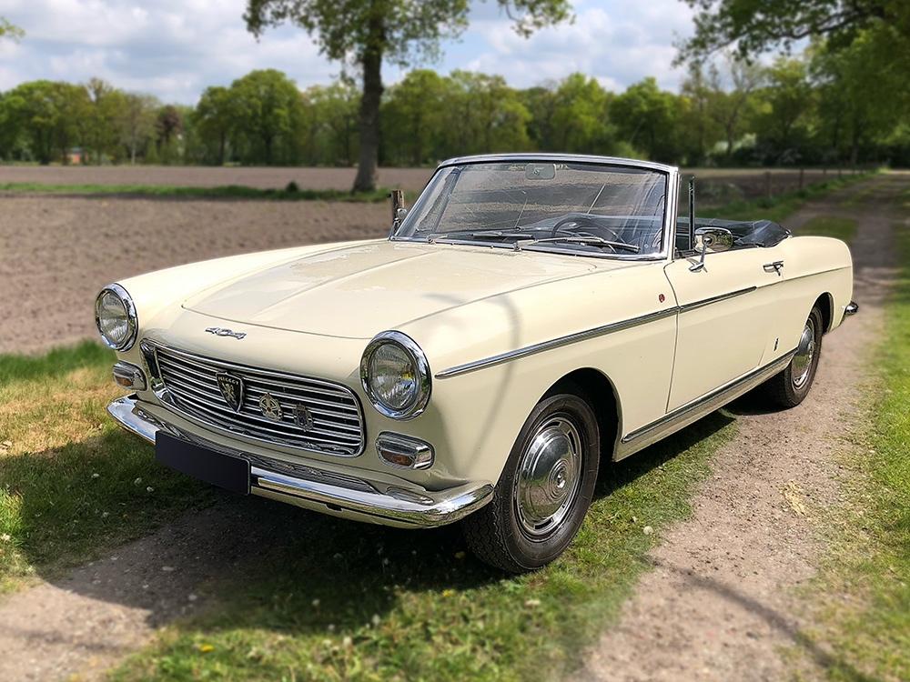 Mooie Peugeot 404 Cabrio 1964 Oldtimer, Achterwielaandrijving, Zwart, 4 cilinders, Cabriolet