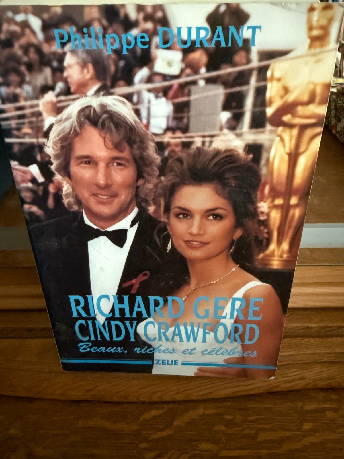 Richard Gere Cindy Crawford - Beaux, riches et célèbres, Boeken, Ophalen of Verzenden, Zo goed als nieuw, Filmspecifiek