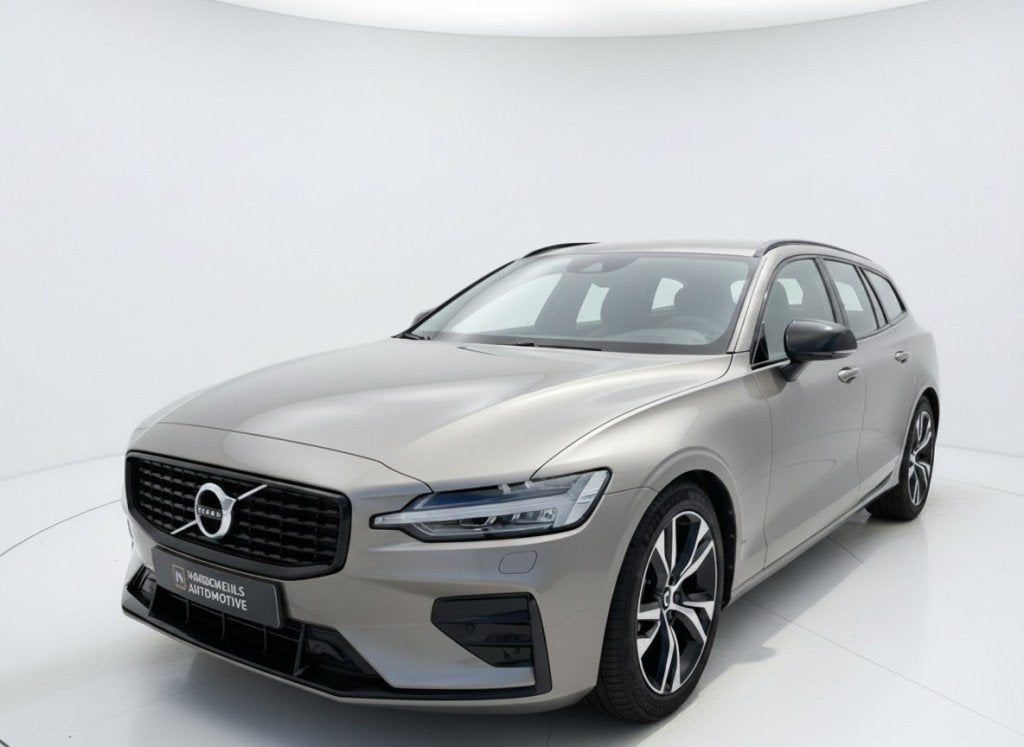 Volvo V60 2.0 B4 PLUS DARK, Leder, Lane, LED, ACC, Auto's, Volvo, Euro 6, 4 cilinders, 1969 cc, 1634 kg
