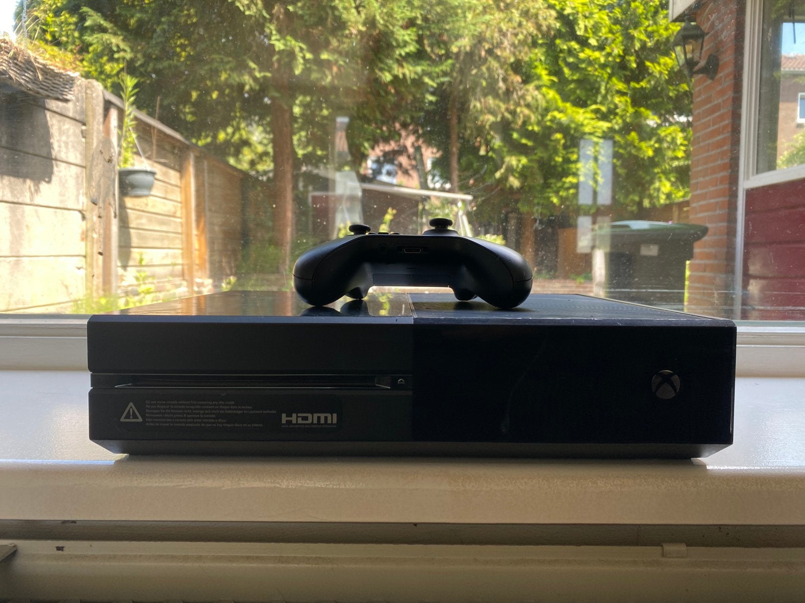 Xbox one met controller, kabel ontbreekt., Ophalen, Zo goed als nieuw, 500 GB, Met 1 controller